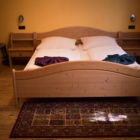 Erlzette Apartament Tux