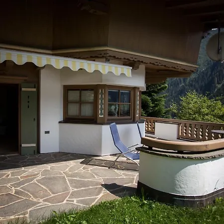 Apartament Erlzette Tux