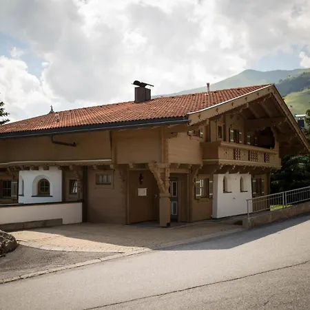 Erlzette Apartament Tux